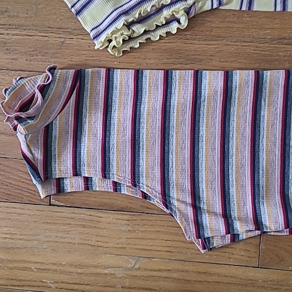 {Bundle} Two Soft Tops! - Picture 2 of 13